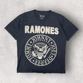 Ramones Graphic T-shirt - L