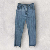Levi’s Taper Fit Jeans - W28 L26.5