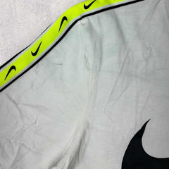 Nike Tick Graphic T-shirt - S