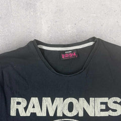 Ramones Graphic T-shirt - M