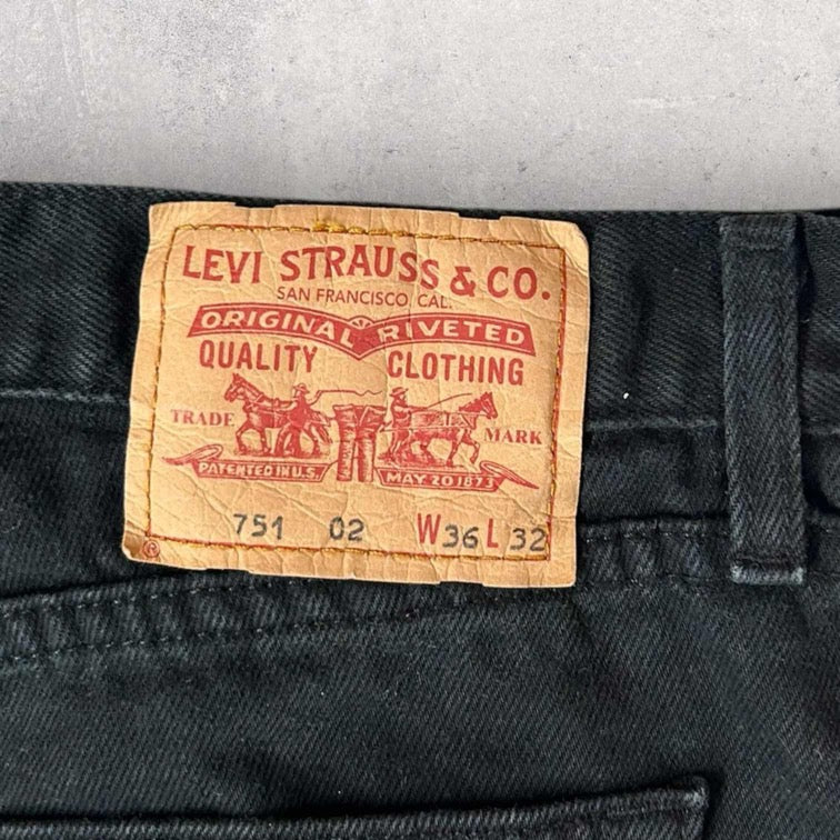 Levi’s 751 02 Tapered Jeans - W36 L32