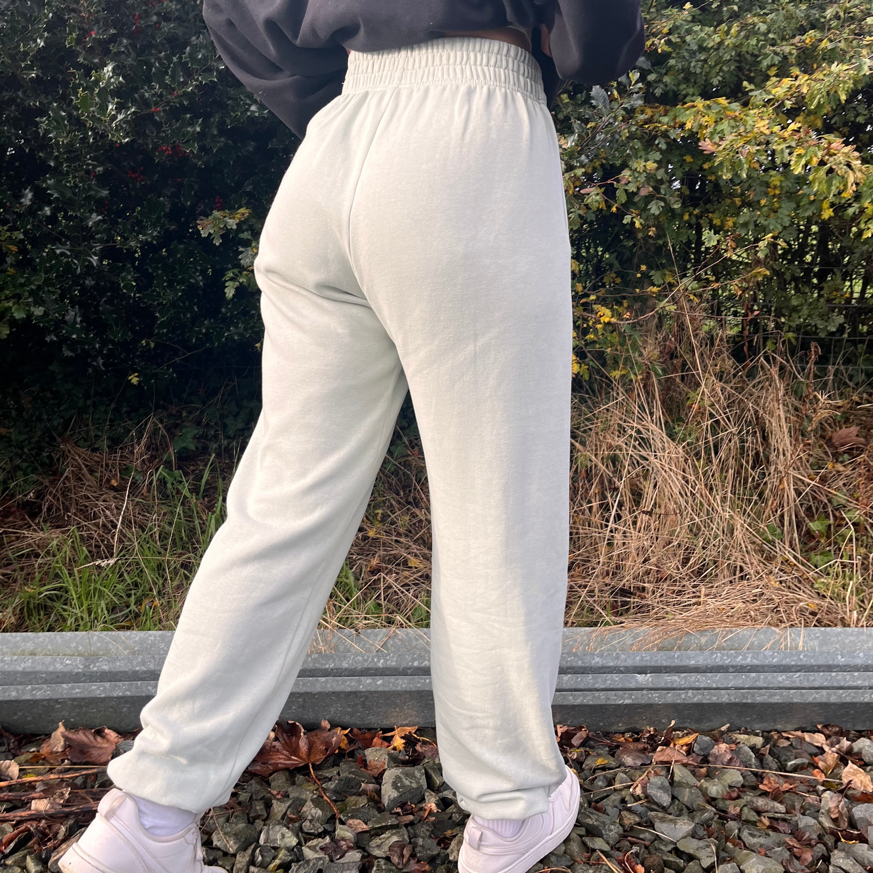 Nike joggers - S