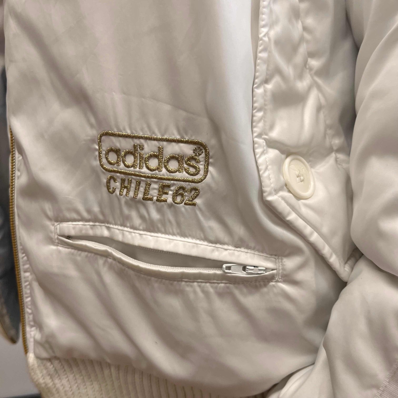 Adidas Chile 62 Puffer Coat - M