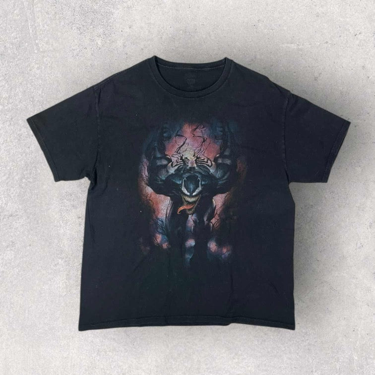 Venom Graphic T-shirt - L