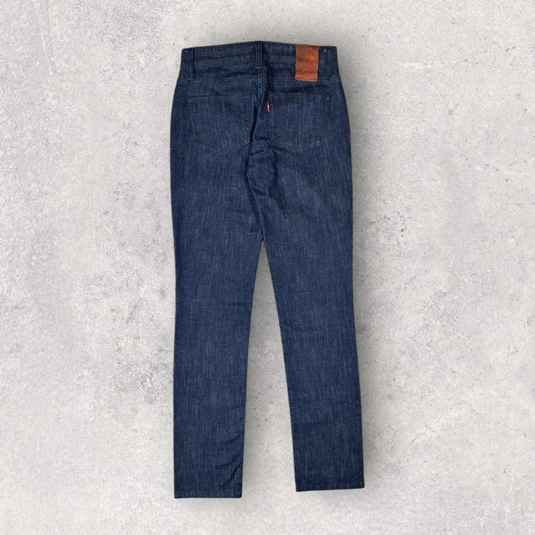 Levi’s Low Waisted Jeans - W28 L31.5