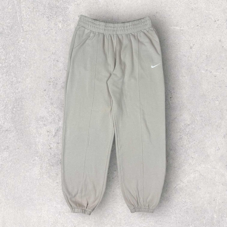 Nike Joggers - M