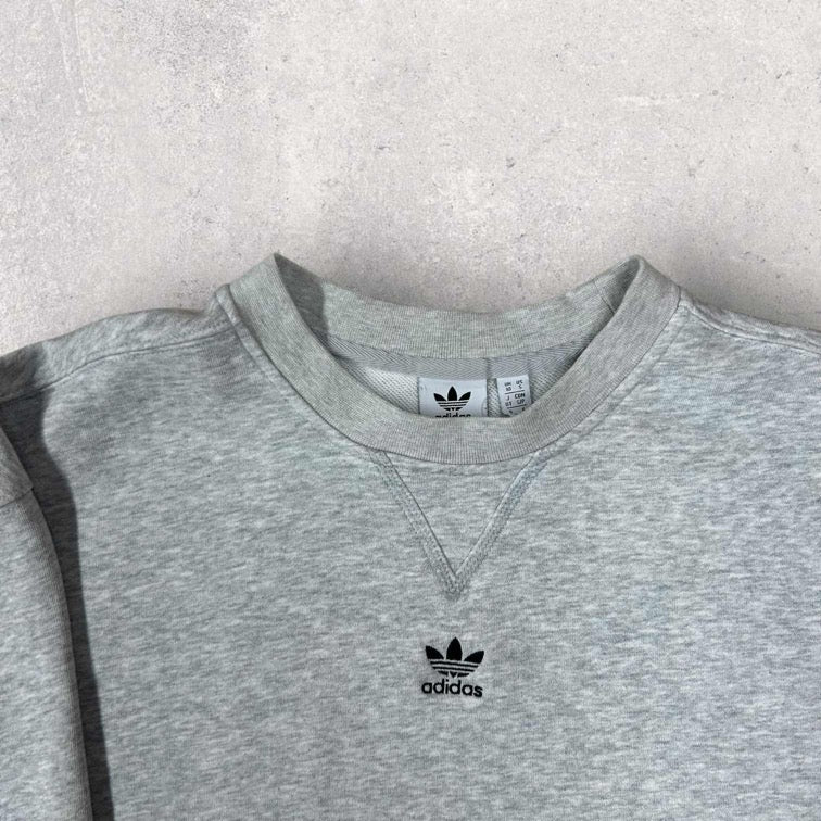 Adidas Sweatshirt - UK10