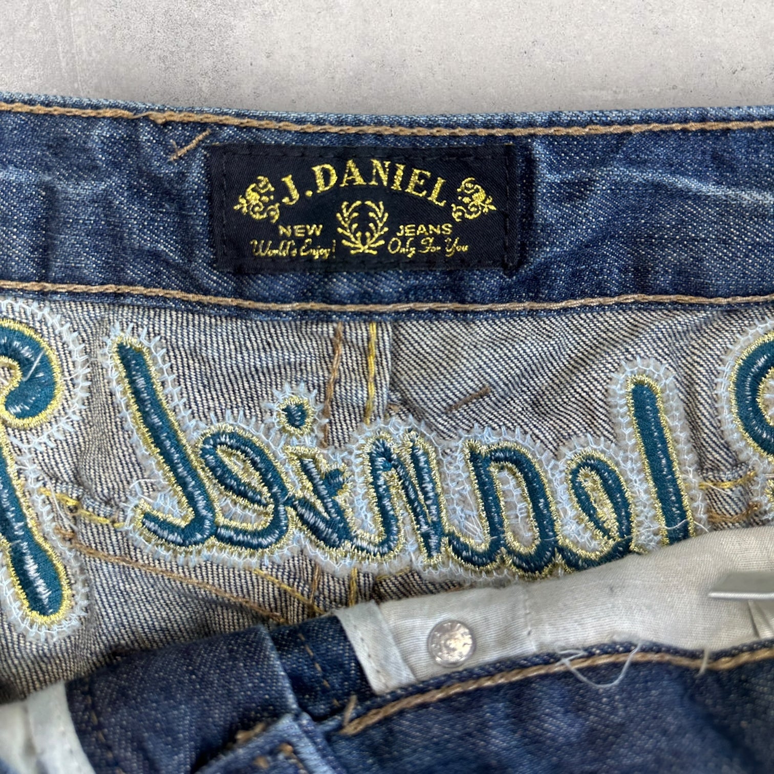 J Daniel Embroidered Straight Fit Jeans - W34 L28