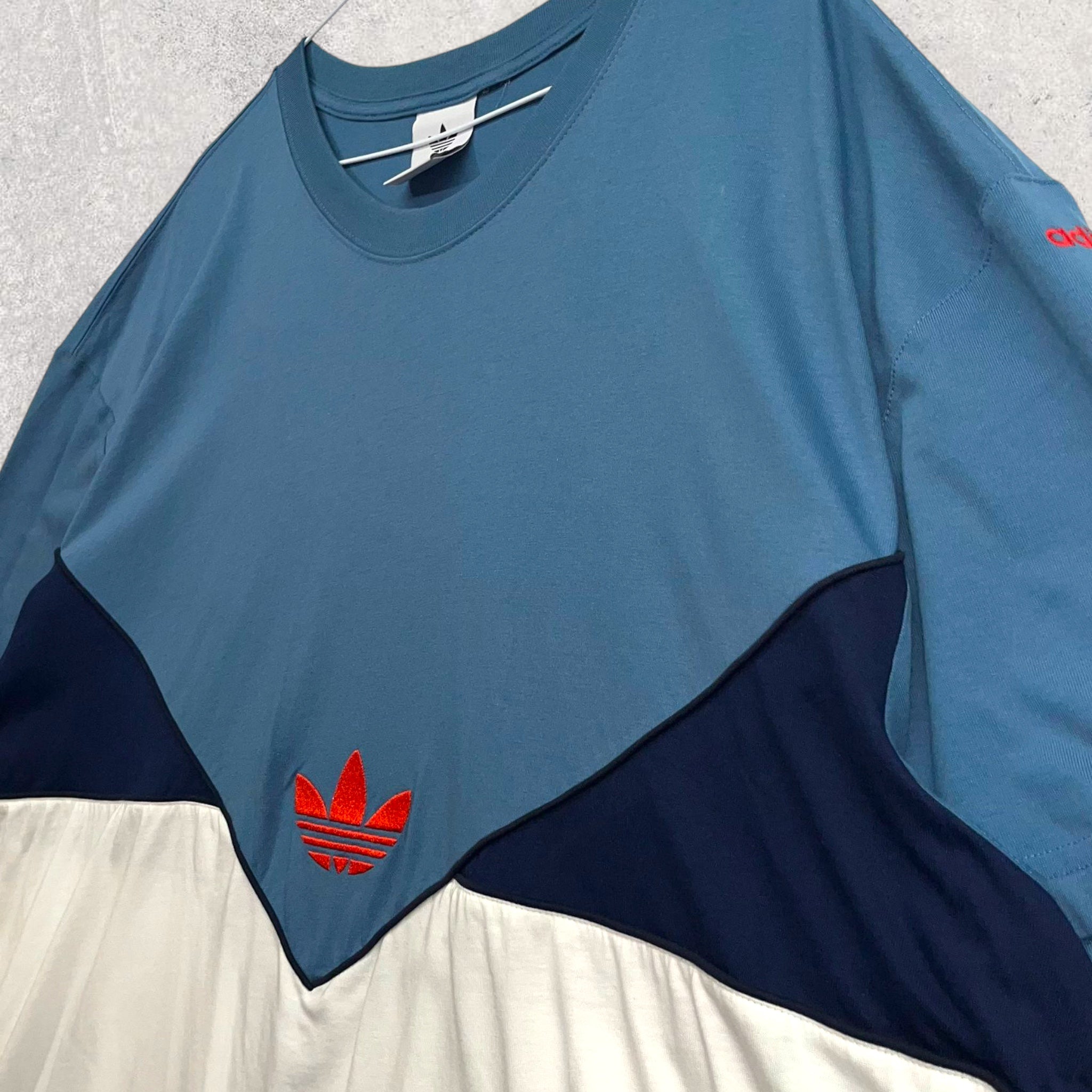 Adidas Tee - XL