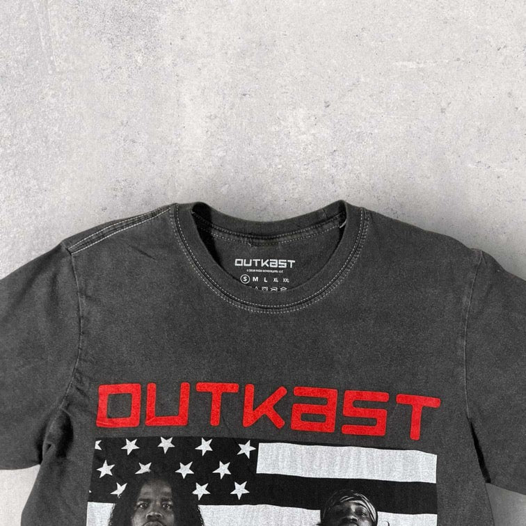 OutKast Graphic T-shirt - S
