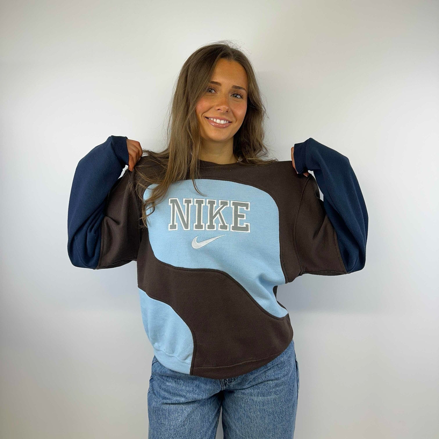 Nike Reworked Sweatshirt - M