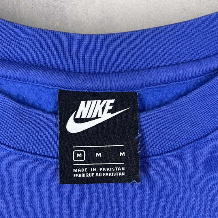 Nike Graphic Sweatshirt - M