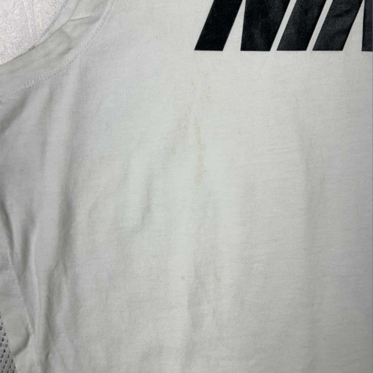 Nike Graphic Tank - L
