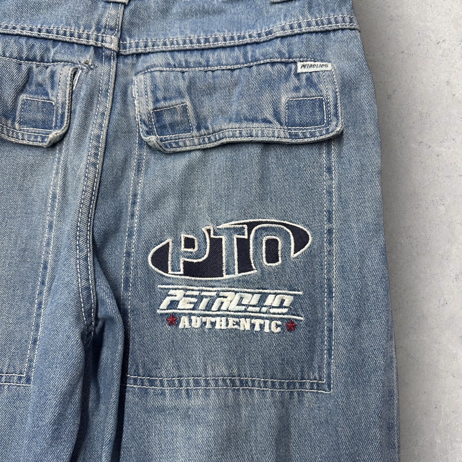 PTO Baggy Embroidered Cargo Jeans - W28 L29