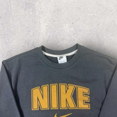 Nike Graphic Sweatshirt - S