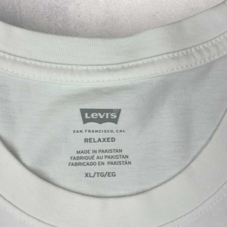 Levi’s Graphic T-shirt - XL