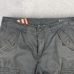 Tommy Hilfiger cargo jeans W33” L32.5”