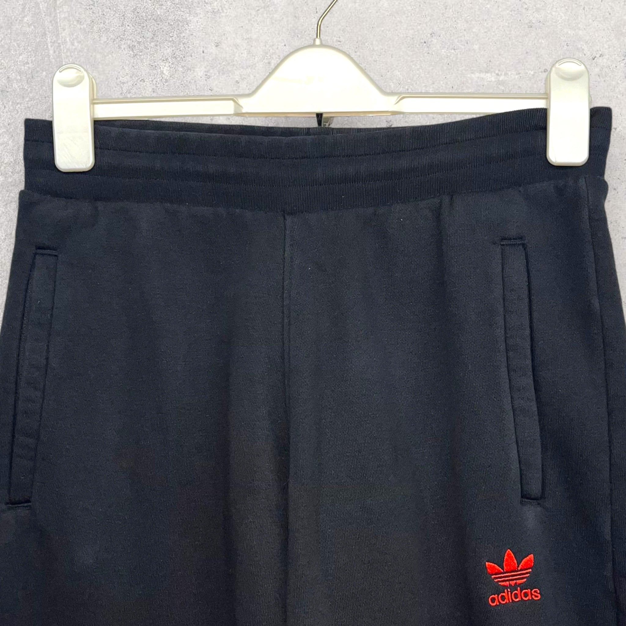 Adidas Joggers - M